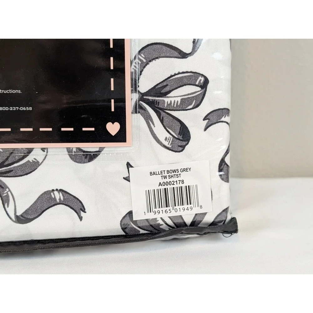 BETSEY JOHNSON Black Gray Ballet Bows TWIN 4-Piece Sheet Set Coquette Ribbon New